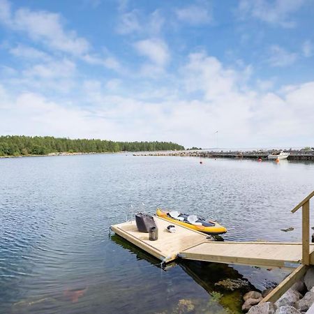 Comfortable Apartment With Private Dock Gnarp 外观 照片